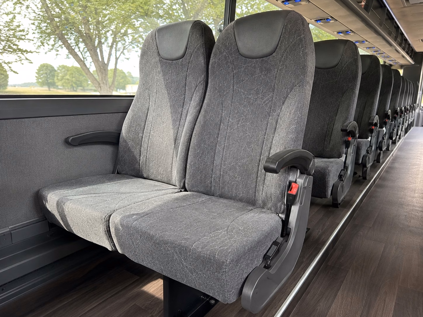charter bus rentals for large plano wedding guest lists