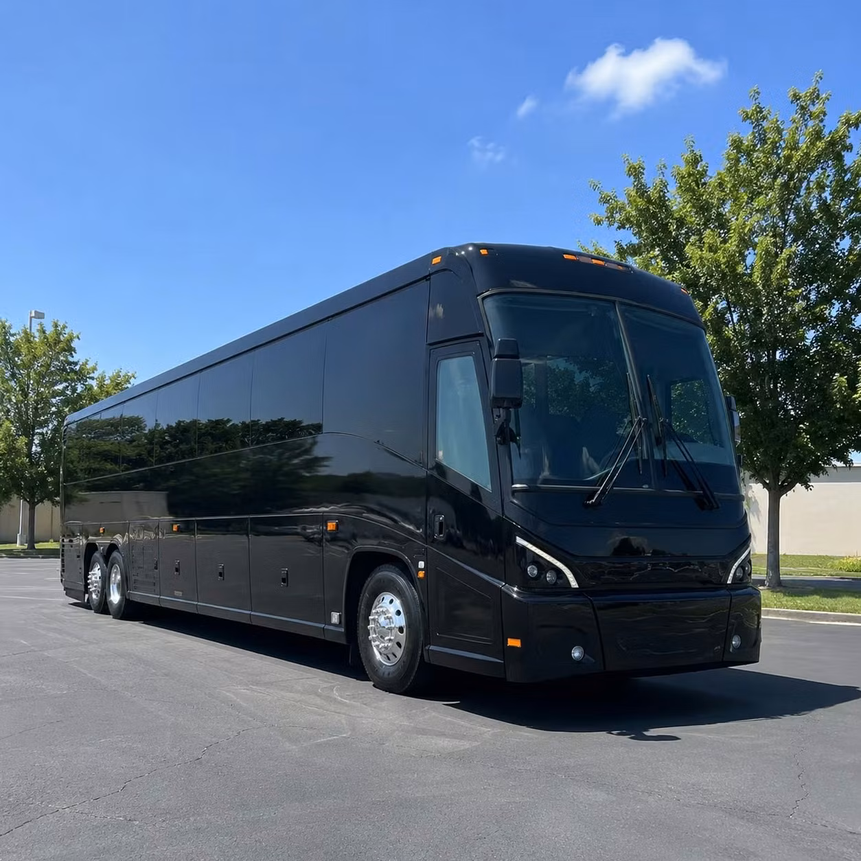 shuttle buses for multi site plano employers and construction crews